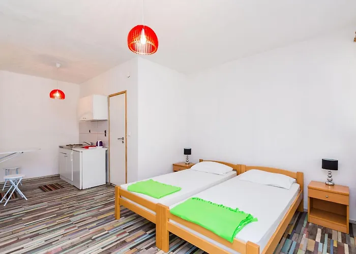 Sany - * ツァヴタット