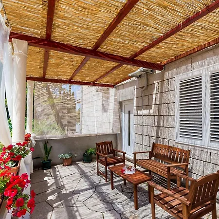 Sany - Apartment